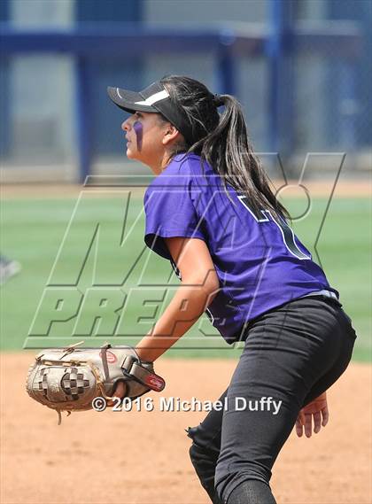 Thumbnail 3 in Selma vs. Mission Oak (CIF Central Section Division IV Final) photogallery.