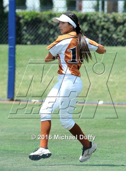 Thumbnail 2 in Selma vs. Mission Oak (CIF Central Section Division IV Final) photogallery.