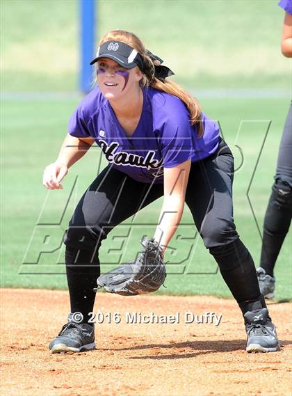Thumbnail 2 in Selma vs. Mission Oak (CIF Central Section Division IV Final) photogallery.