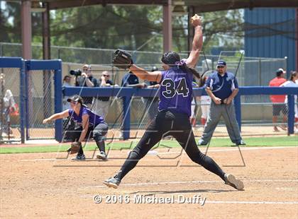 Thumbnail 3 in Selma vs. Mission Oak (CIF Central Section Division IV Final) photogallery.