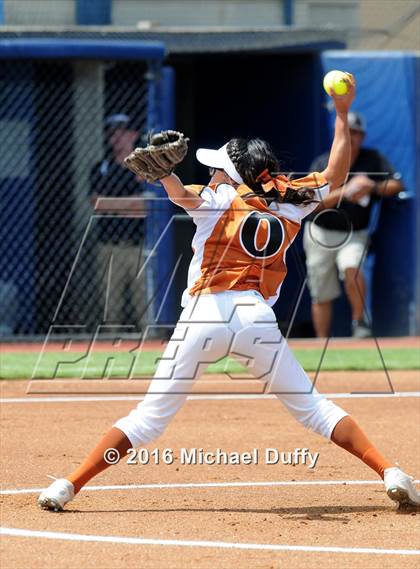 Thumbnail 3 in Selma vs. Mission Oak (CIF Central Section Division IV Final) photogallery.