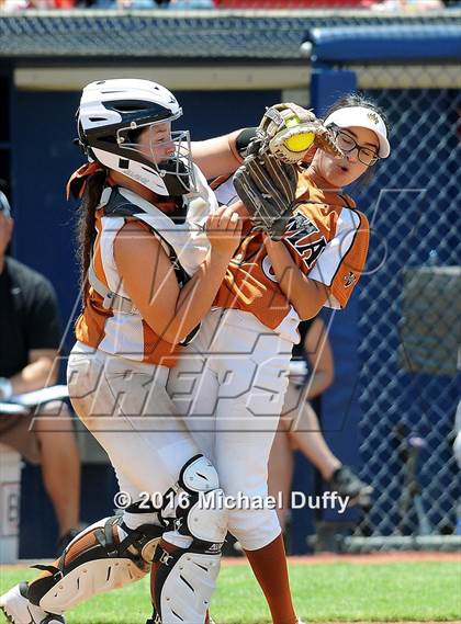 Thumbnail 3 in Selma vs. Mission Oak (CIF Central Section Division IV Final) photogallery.