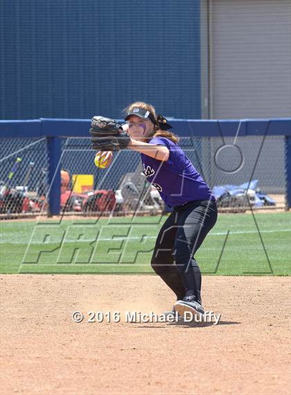 Thumbnail 1 in Selma vs. Mission Oak (CIF Central Section Division IV Final) photogallery.