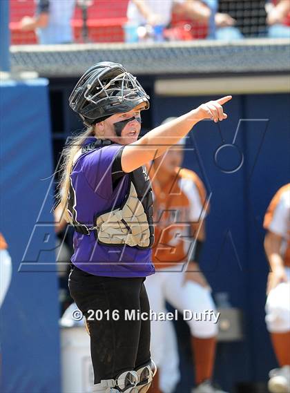 Thumbnail 2 in Selma vs. Mission Oak (CIF Central Section Division IV Final) photogallery.