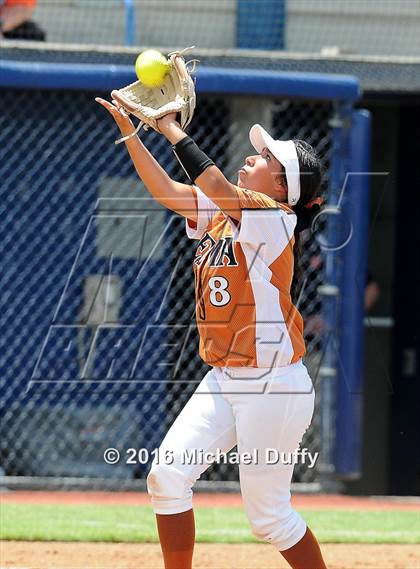 Thumbnail 3 in Selma vs. Mission Oak (CIF Central Section Division IV Final) photogallery.