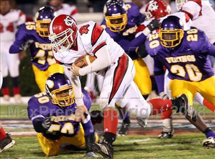 Thumbnail 2 in Tarboro vs. Newton-Conover (NCHSAA 2-A Football Final) photogallery.