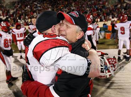 Thumbnail 1 in Tarboro vs. Newton-Conover (NCHSAA 2-A Football Final) photogallery.