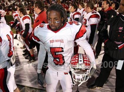 Thumbnail 3 in Tarboro vs. Newton-Conover (NCHSAA 2-A Football Final) photogallery.