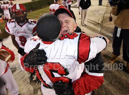 Thumbnail 2 in Tarboro vs. Newton-Conover (NCHSAA 2-A Football Final) photogallery.