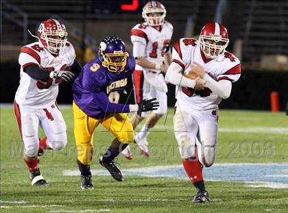 Thumbnail 3 in Tarboro vs. Newton-Conover (NCHSAA 2-A Football Final) photogallery.