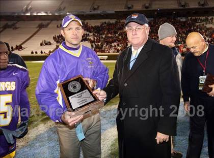 Thumbnail 3 in Tarboro vs. Newton-Conover (NCHSAA 2-A Football Final) photogallery.