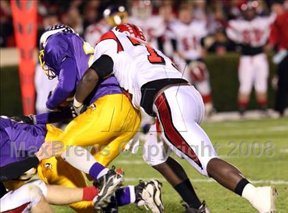 Thumbnail 3 in Tarboro vs. Newton-Conover (NCHSAA 2-A Football Final) photogallery.