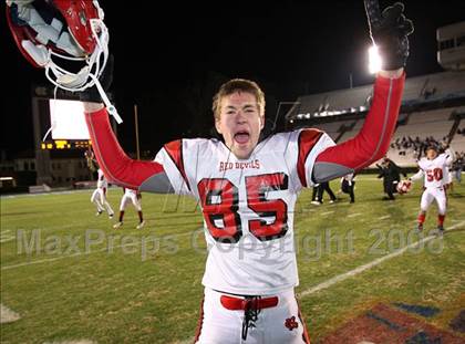 Thumbnail 1 in Tarboro vs. Newton-Conover (NCHSAA 2-A Football Final) photogallery.