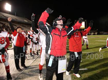Thumbnail 2 in Tarboro vs. Newton-Conover (NCHSAA 2-A Football Final) photogallery.