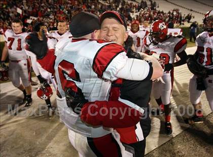 Thumbnail 3 in Tarboro vs. Newton-Conover (NCHSAA 2-A Football Final) photogallery.