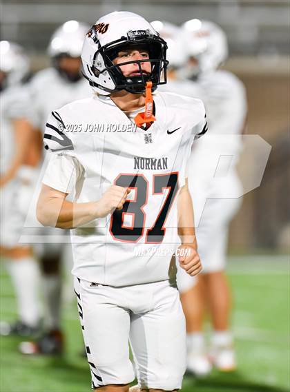 Thumbnail 3 in Norman @ Union (OSSAA 6A-1 Round 1) photogallery.