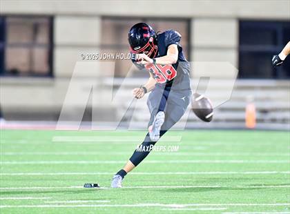 Thumbnail 2 in Norman @ Union (OSSAA 6A-1 Round 1) photogallery.