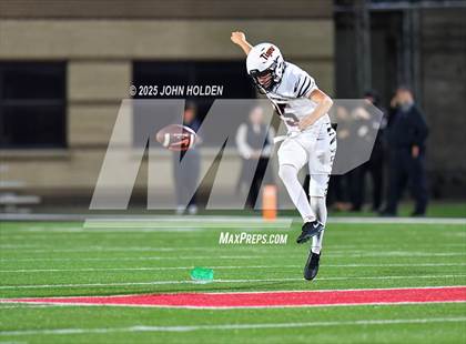 Thumbnail 3 in Norman @ Union (OSSAA 6A-1 Round 1) photogallery.