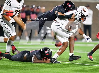 Thumbnail 3 in Norman @ Union (OSSAA 6A-1 Round 1) photogallery.