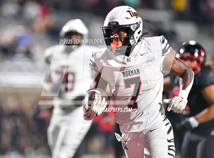 Thumbnail 3 in Norman @ Union (OSSAA 6A-1 Round 1) photogallery.