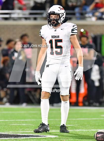 Thumbnail 3 in Norman @ Union (OSSAA 6A-1 Round 1) photogallery.