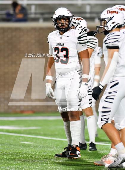 Thumbnail 2 in Norman @ Union (OSSAA 6A-1 Round 1) photogallery.