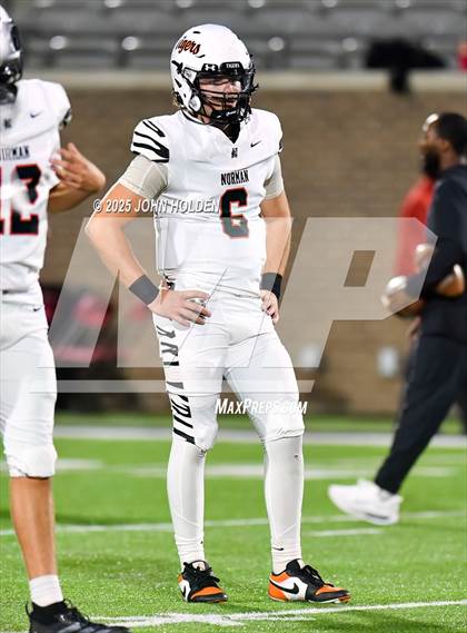 Thumbnail 2 in Norman @ Union (OSSAA 6A-1 Round 1) photogallery.