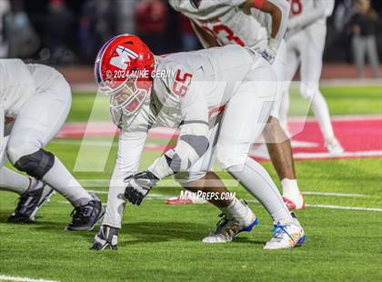 Thumbnail 1 in Tonganoxie vs. Bishop Miege (KSHSAA 4A Sub-State) photogallery.