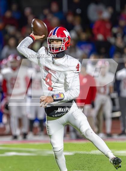 Thumbnail 2 in Tonganoxie vs. Bishop Miege (KSHSAA 4A Sub-State) photogallery.