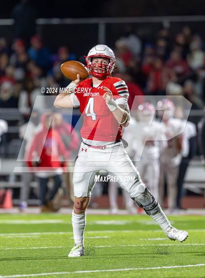 Thumbnail 1 in Tonganoxie vs. Bishop Miege (KSHSAA 4A Sub-State) photogallery.