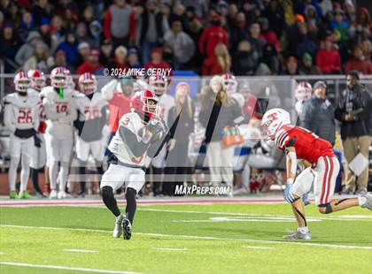 Thumbnail 3 in Tonganoxie vs. Bishop Miege (KSHSAA 4A Sub-State) photogallery.