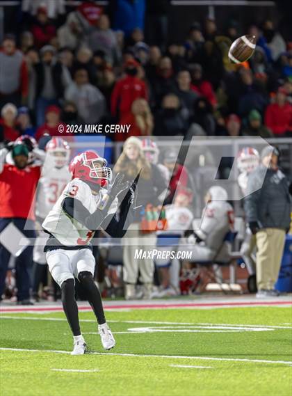Thumbnail 2 in Tonganoxie vs. Bishop Miege (KSHSAA 4A Sub-State) photogallery.
