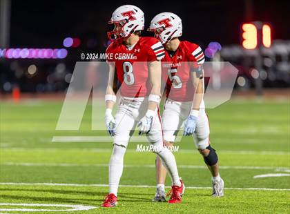 Thumbnail 2 in Tonganoxie vs. Bishop Miege (KSHSAA 4A Sub-State) photogallery.