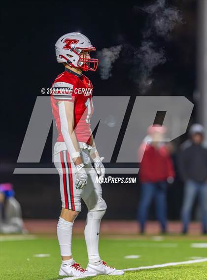 Thumbnail 1 in Tonganoxie vs. Bishop Miege (KSHSAA 4A Sub-State) photogallery.