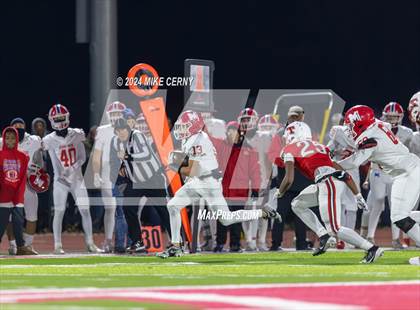 Thumbnail 3 in Tonganoxie vs. Bishop Miege (KSHSAA 4A Sub-State) photogallery.