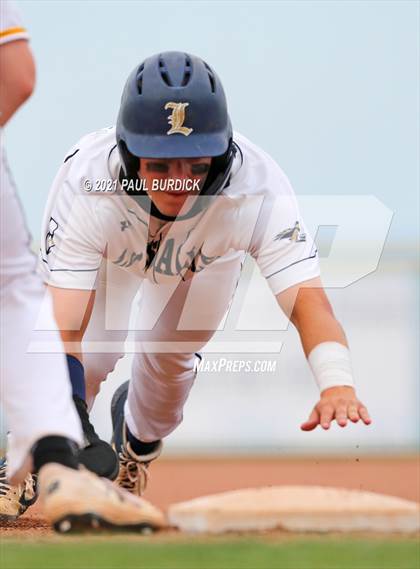 Thumbnail 3 in North Allegheny vs. La Salle College (PIAA 6A Championship) photogallery.