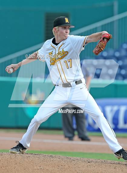 Thumbnail 1 in North Allegheny vs. La Salle College (PIAA 6A Championship) photogallery.