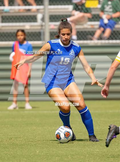 Thumbnail 3 in Woods Charter vs Christ the King (NCHSAA 1A Final) (1 of 2 - the Game) photogallery.