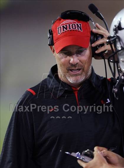 Thumbnail 3 in Union vs. Jenks (Backyard Bowl) photogallery.