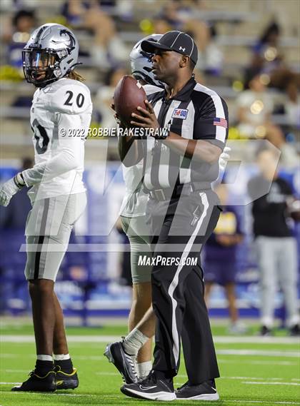 Thumbnail 1 in Guyer @ McKinney photogallery.