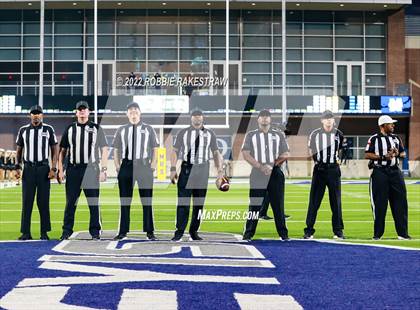 Thumbnail 3 in Guyer @ McKinney photogallery.