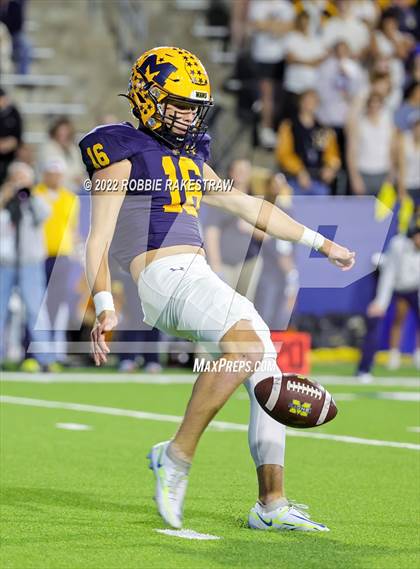 Thumbnail 3 in Guyer @ McKinney photogallery.
