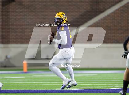 Thumbnail 2 in Guyer @ McKinney photogallery.