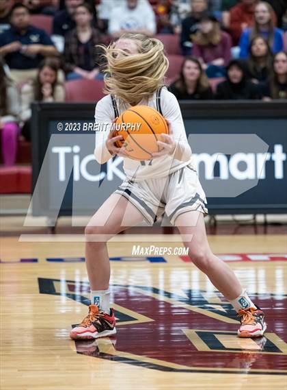 Thumbnail 3 in Ellicott @ The Vanguard School (CHSAA 3A Final Four) photogallery.