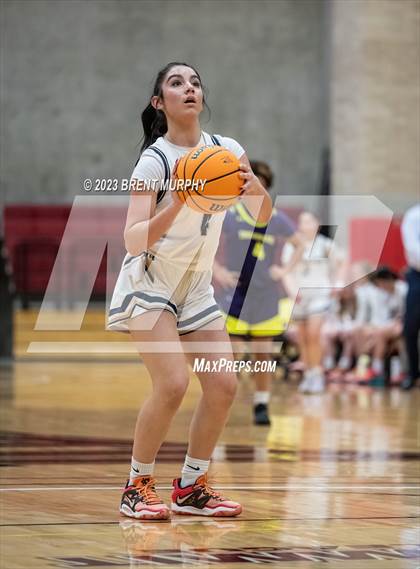 Thumbnail 1 in Ellicott @ The Vanguard School (CHSAA 3A Final Four) photogallery.