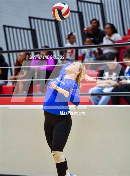 Thumbnail 1 in Jefferson vs. Henderson photogallery.