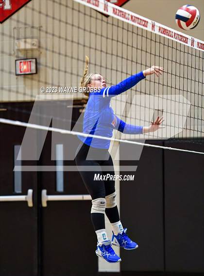 Thumbnail 2 in Jefferson vs. Henderson photogallery.