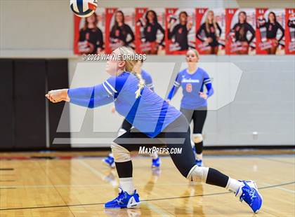 Thumbnail 1 in Jefferson vs. Henderson photogallery.