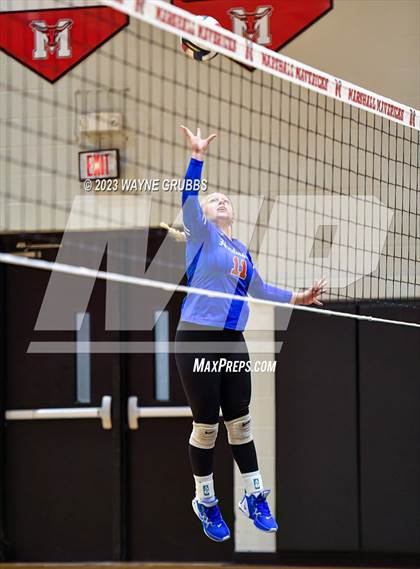 Thumbnail 1 in Jefferson vs. Henderson photogallery.