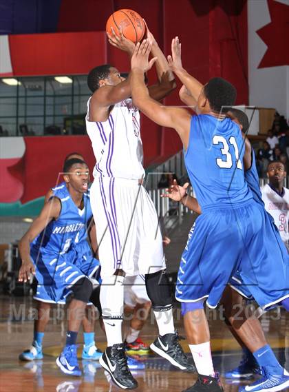 Thumbnail 1 in Middletown vs New Rochelle (Hoops For A Cure Extravaganza) photogallery.